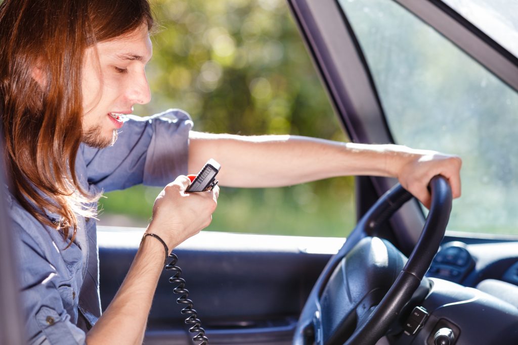 How to Buy the Best CB Radio for Your Car Motor Era