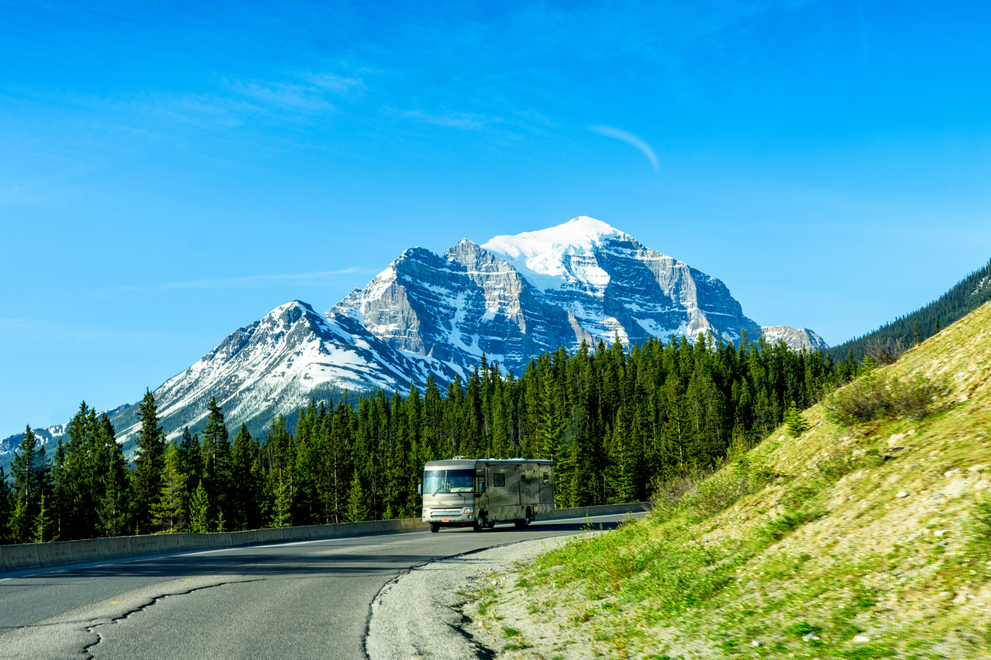 Moving A Motorhome A Beginner s Guide To RV Driving Motor Era