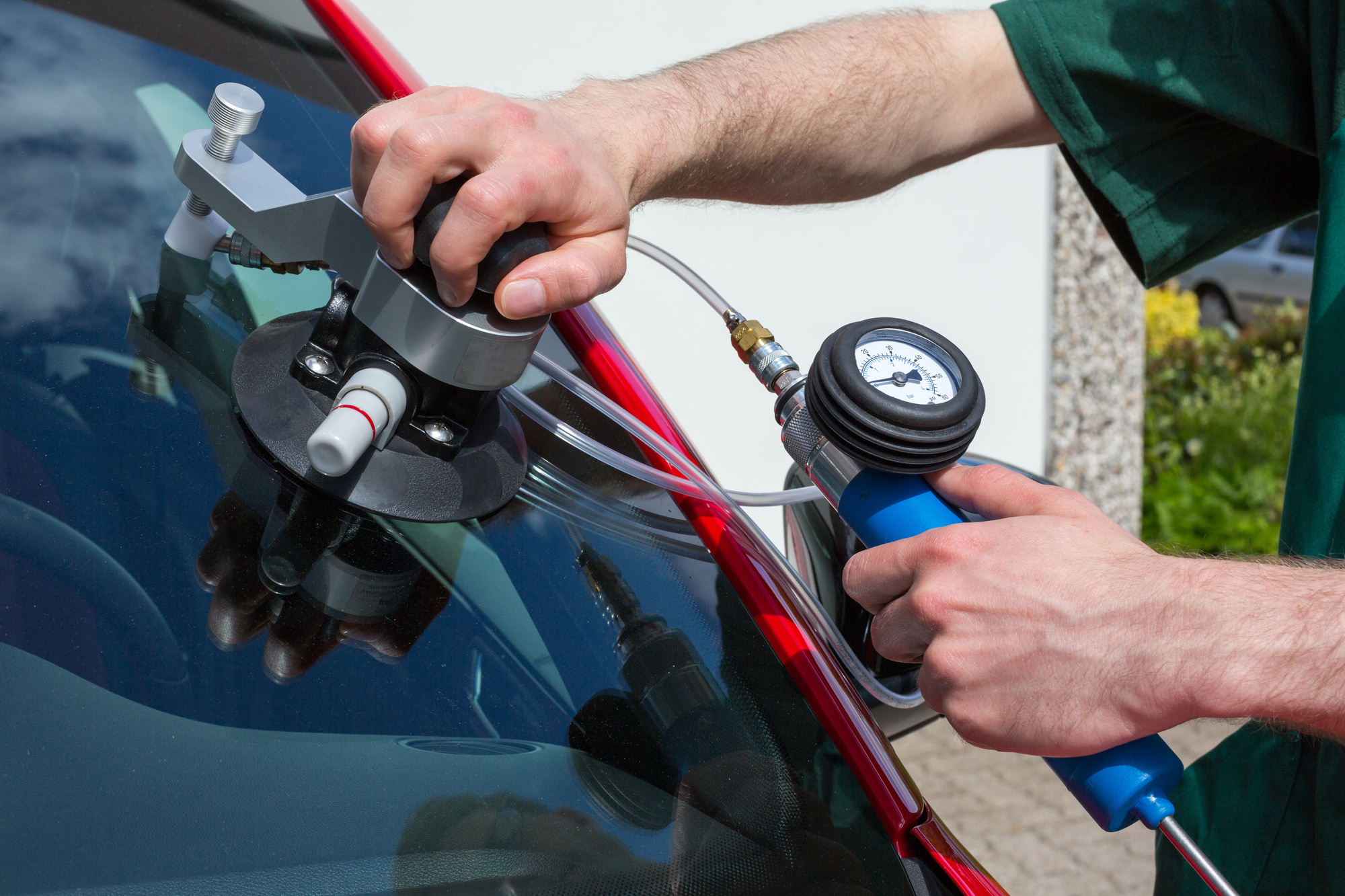 Replacing Your Car Windshield