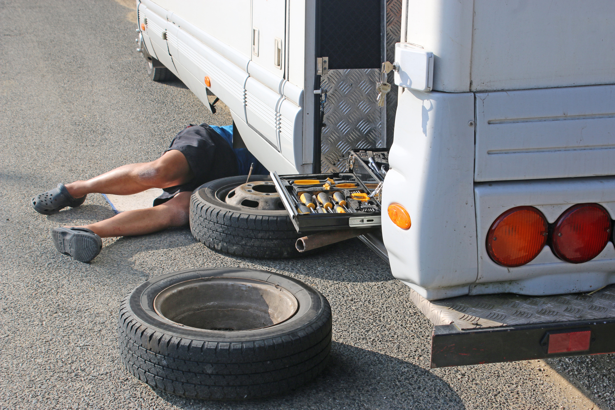 RV Tire Change