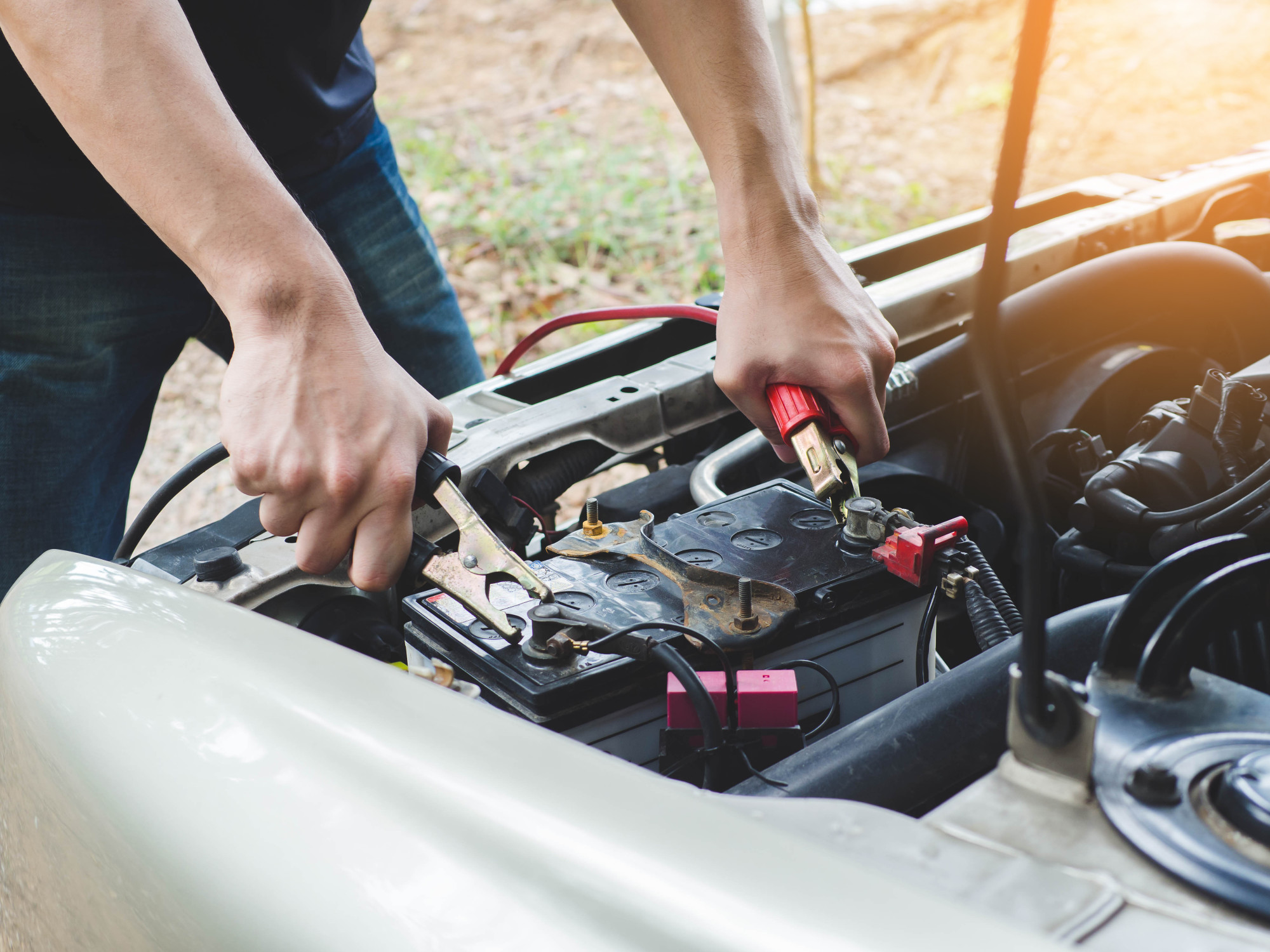 Signs Your Car Battery is Dying